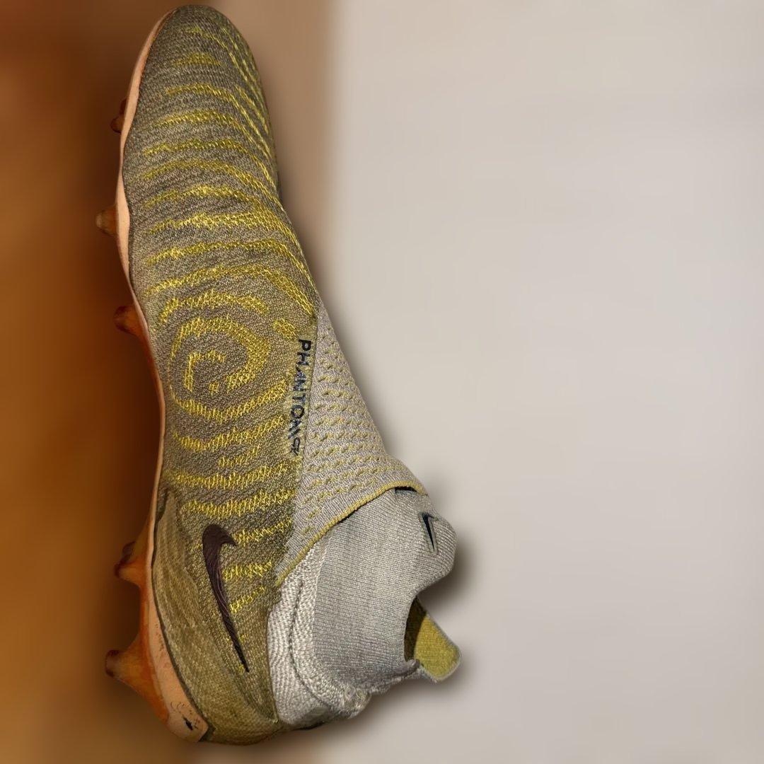 Nike サッカーシューズ ハイカット イエロー/グレー