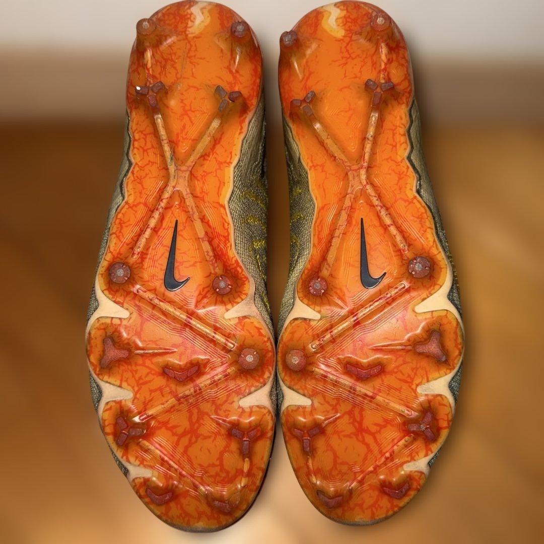 Nike サッカーシューズ ハイカット イエロー/グレー