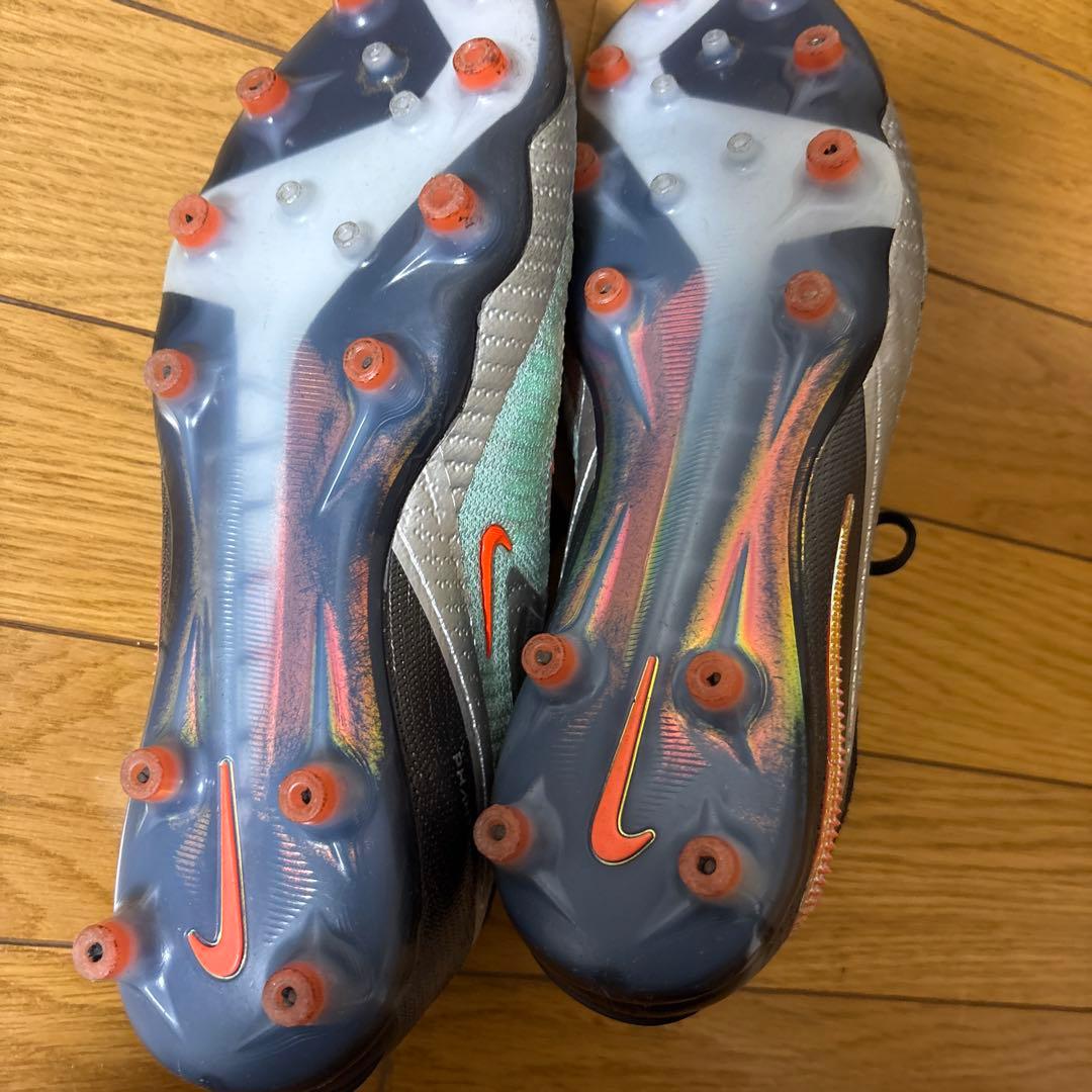 NIKEファントム6