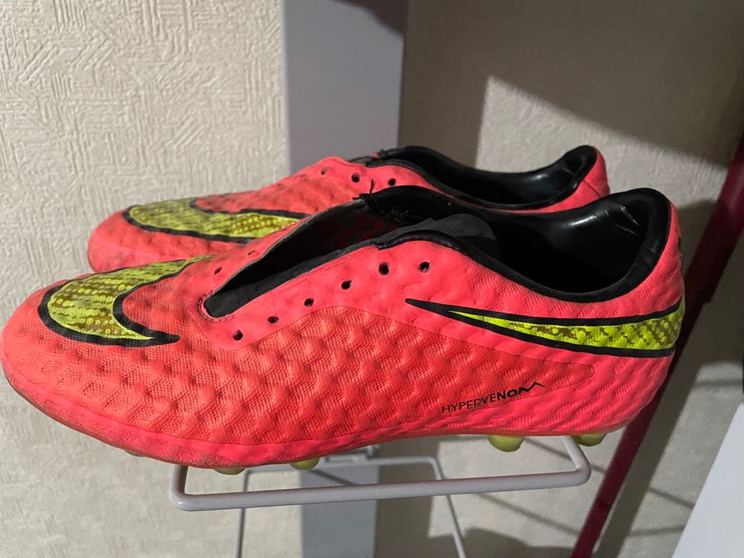 Nike Hypervenom ピンク/イエロー FG