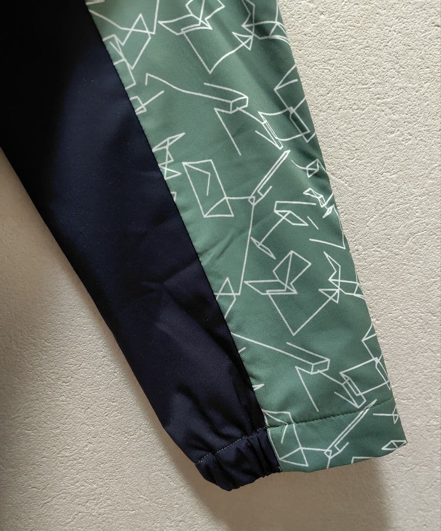 デサント　ウィンドジャケット