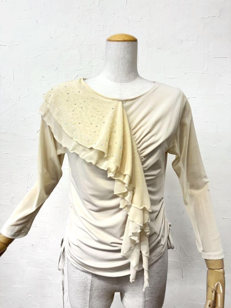 クリーム　新品社交ダンス　スパンコール　フリル　カットソー　ｄ83