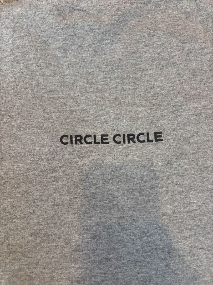 ウ*ー様 CIRCLE CIRCLE グレー スウェット Lサイズ