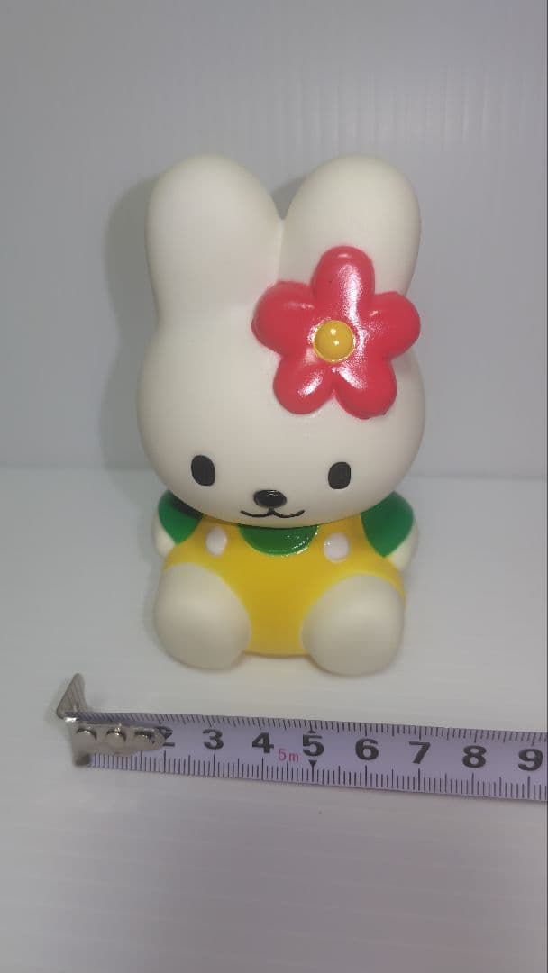 激レア！　ハローキティのなかまたち　♡　うさぎ　くま　ソフビ貯金箱　♡