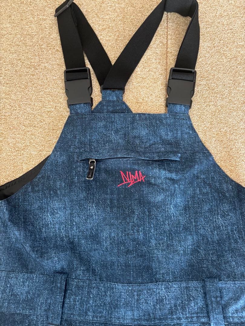 nima ビブパンツ　スノボ