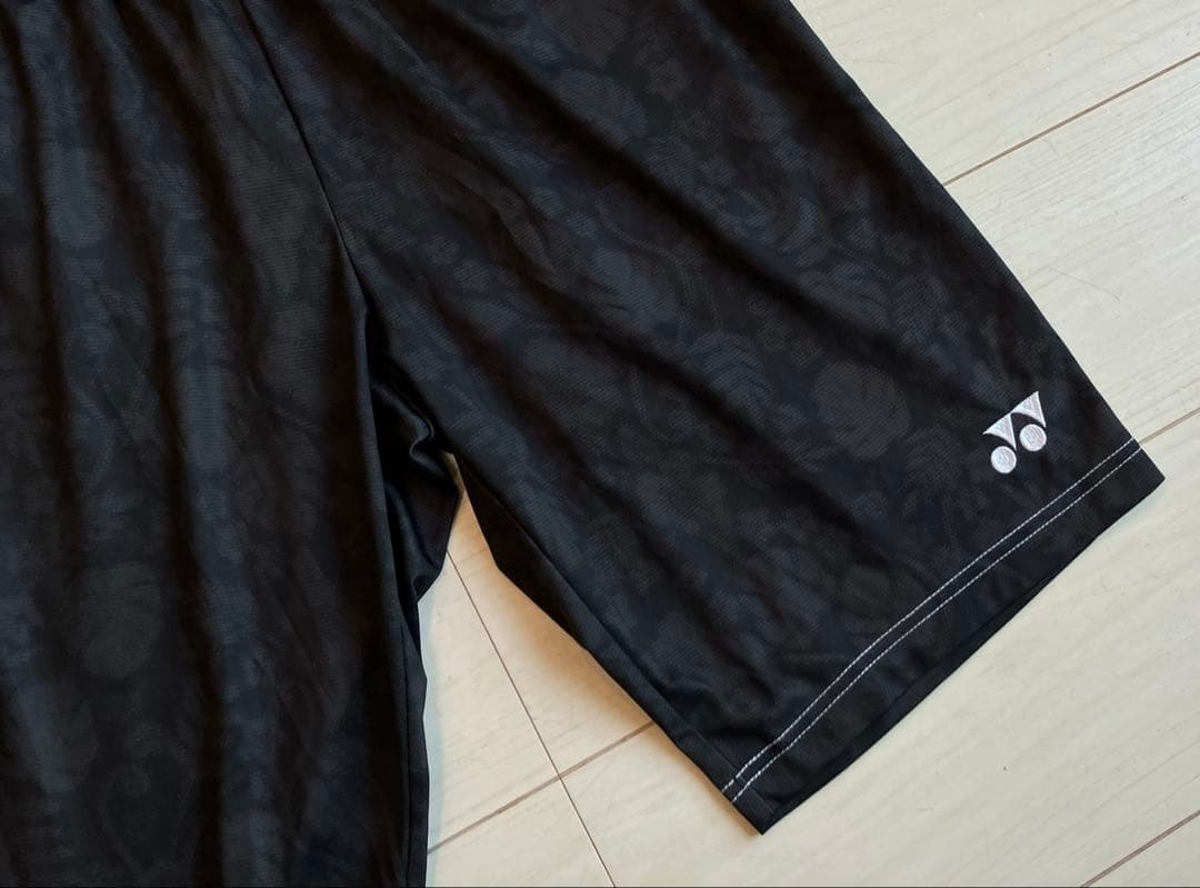 YONEXヨネックス ブラックリーフ柄ハーフパンツL限定