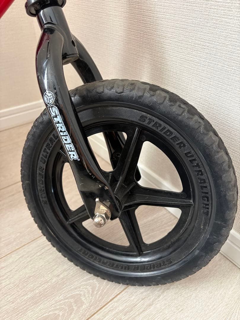STRIDER バランスバイク レッド 12インチ　ストライダースポーツモデル