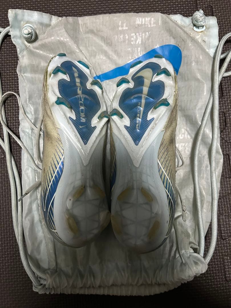 Nike マーキュリアルヴェイパー