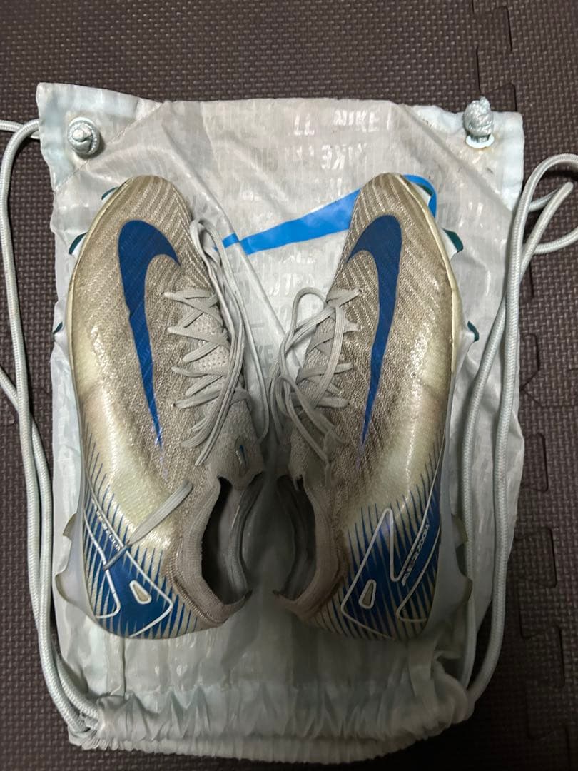 Nike マーキュリアルヴェイパー