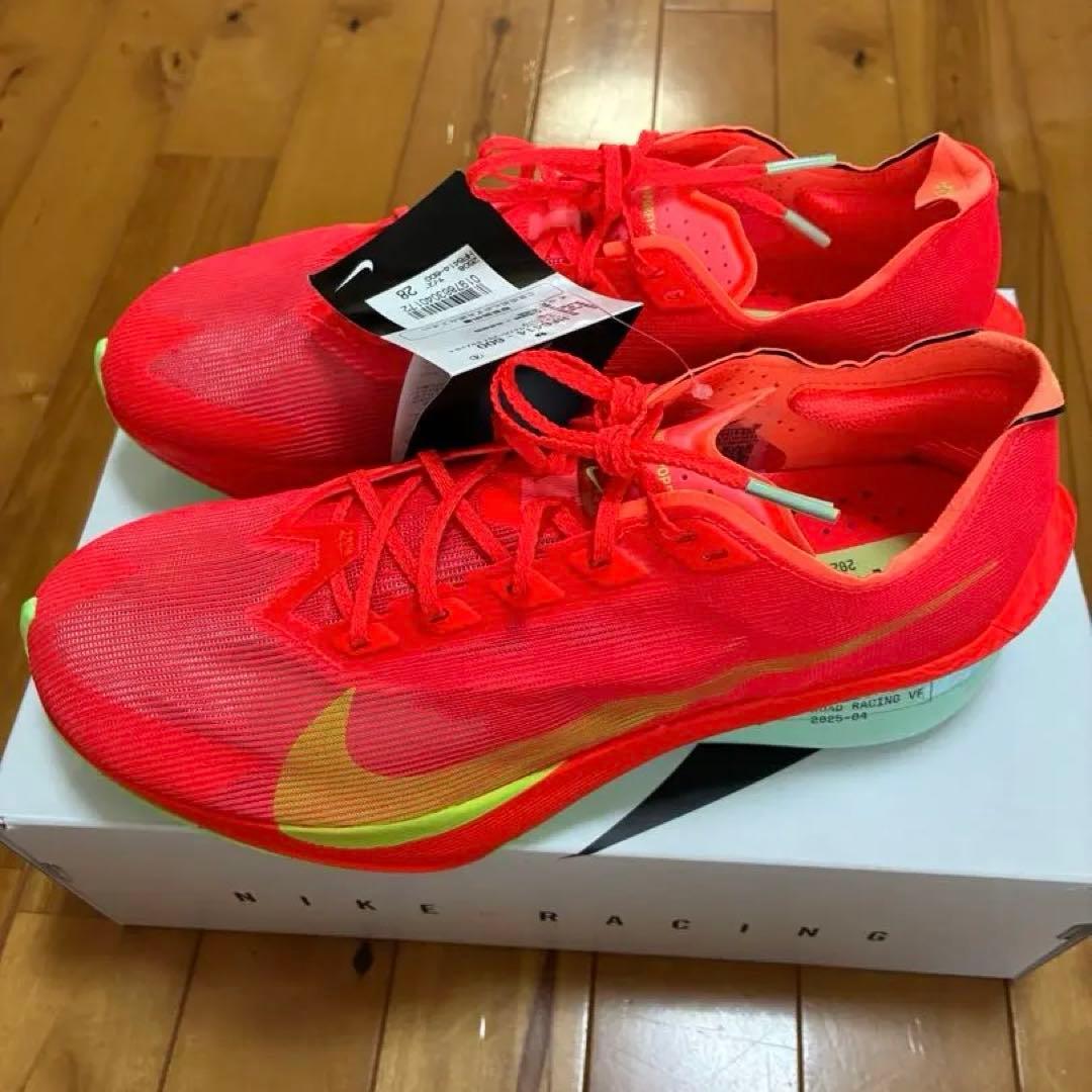 nike zoomx vaporfly next % 28㎝　ヴェイパーフライ4