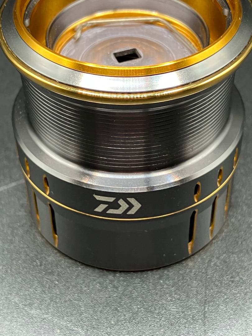 MY 21ルビアスエアリティFCLT1000SP スプール 美品