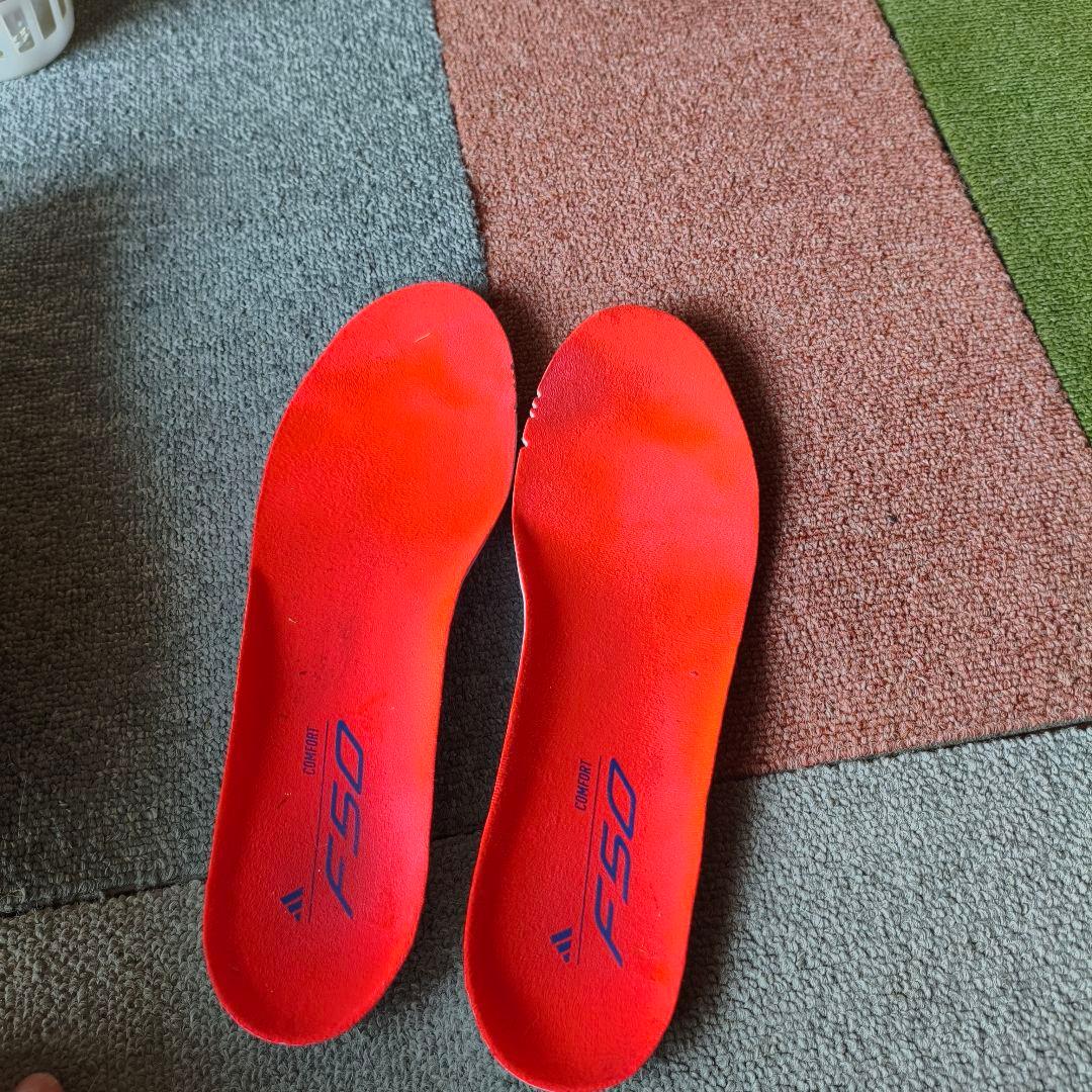 adidas F50 サッカーシューズ ホワイト/ブルー/オレンジ