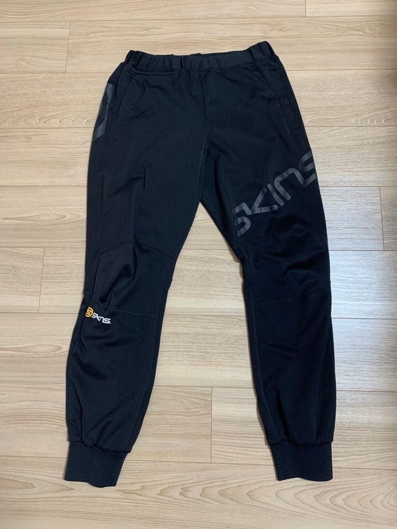 SKINS ジャージセットアップ