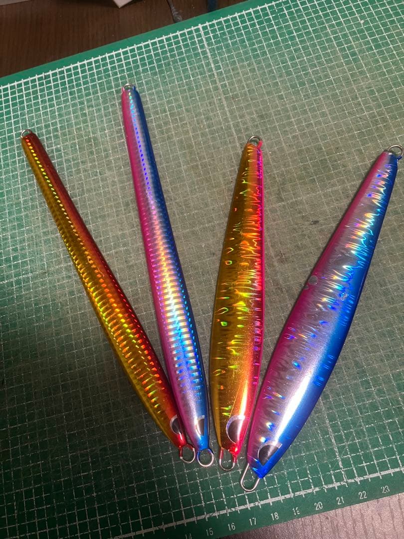ゴラッソ　210g 180g . ゴラッソロング　225g 200g