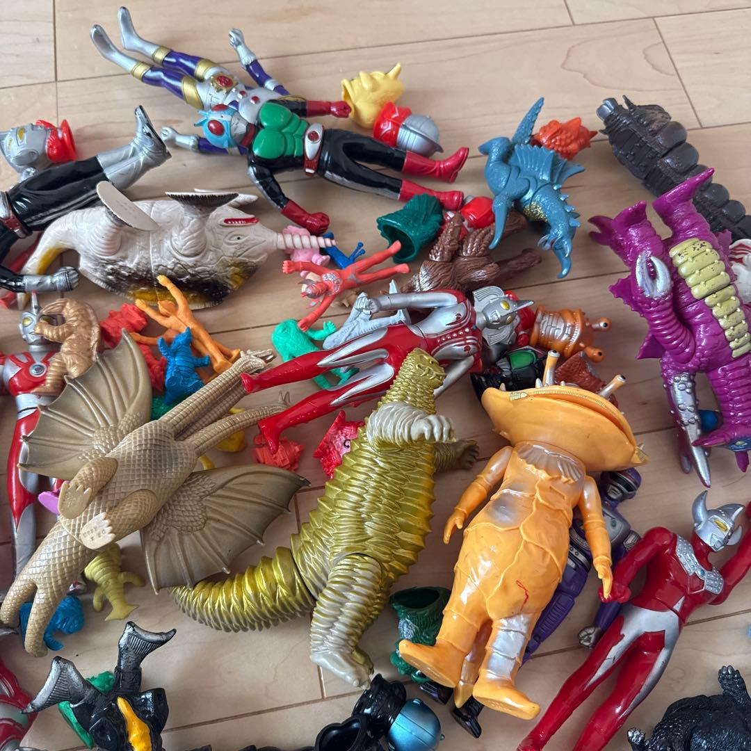 【週末値下げ】ウルトラマンシリーズ 怪獣フィギュアセット 約50体　まとめて販売