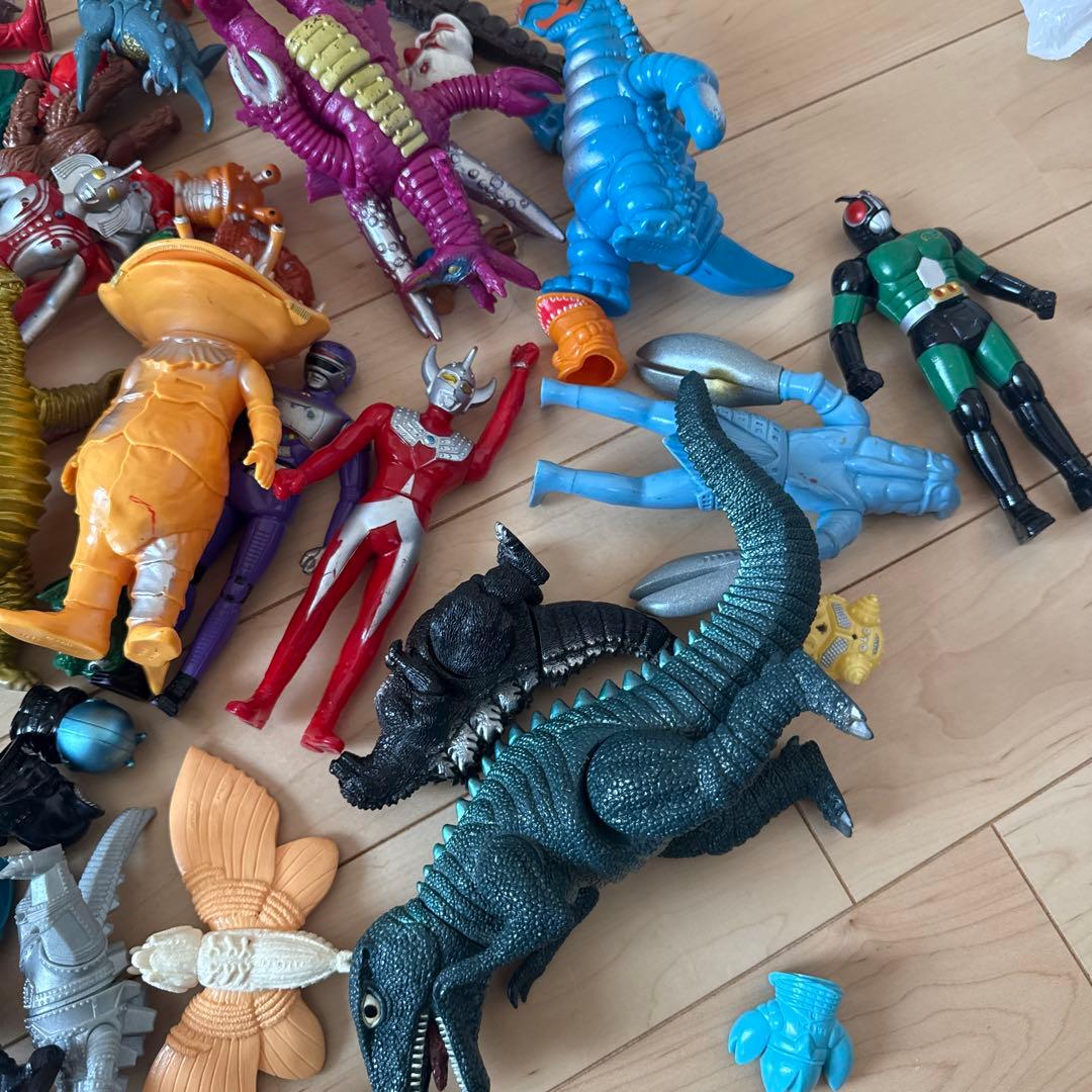 【週末値下げ】ウルトラマンシリーズ 怪獣フィギュアセット 約50体　まとめて販売