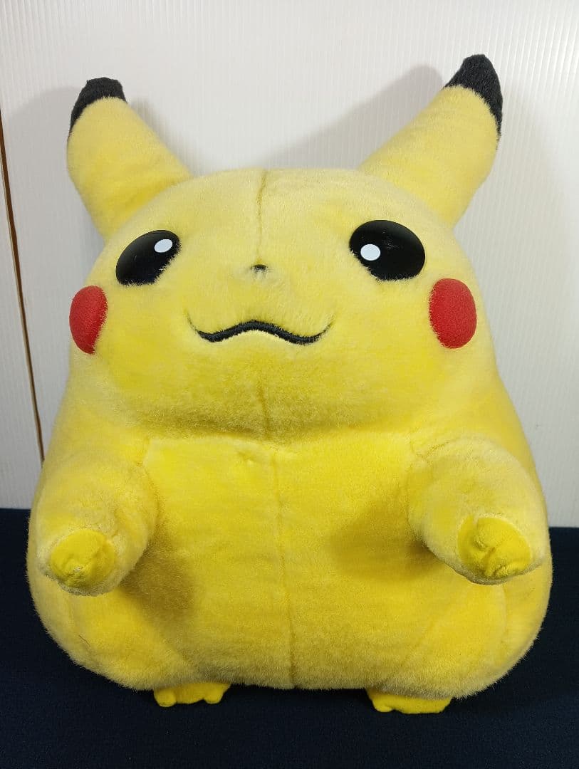 ピカチュウ ぬいぐるみ  ポケットモンスター ポケモン