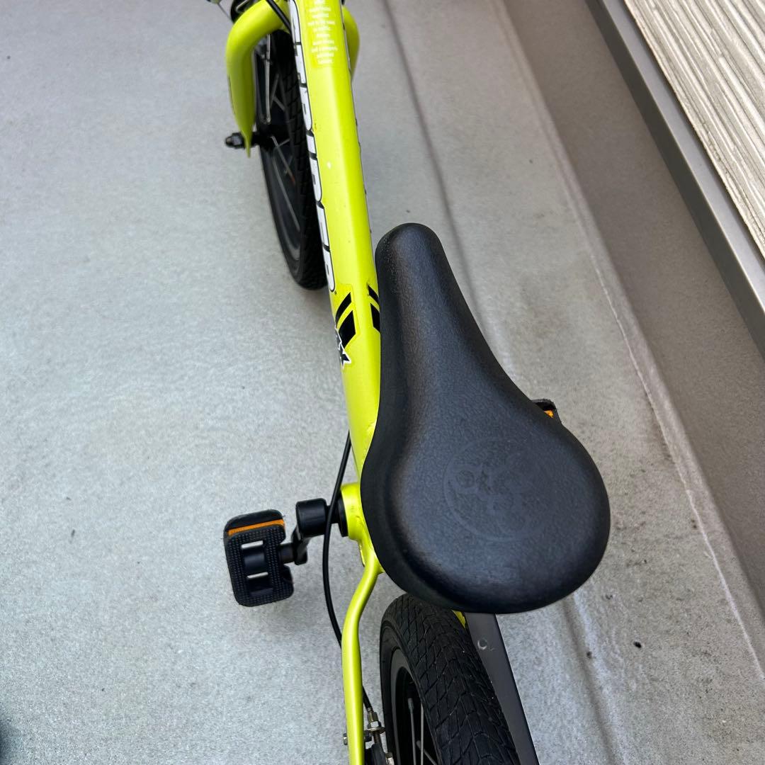 STRIDER 14X 幼児用自転車 ライムイエロー　ストライダー