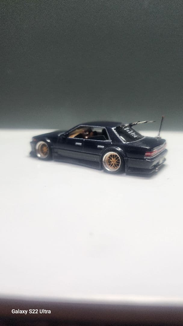 ホットウィール　日産ローレル改造～！ローダウン～！BBS深リム～！