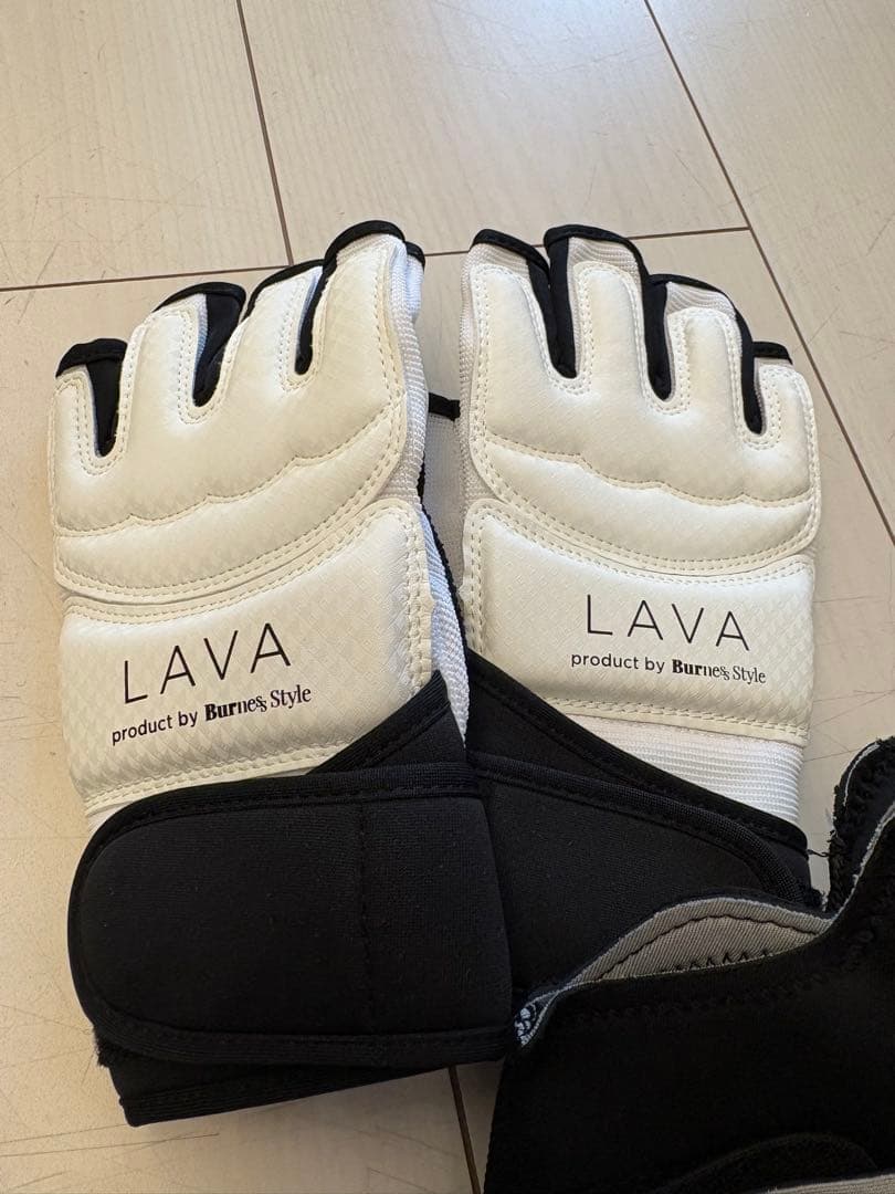 ラバ♡バーネスグローブ&シューズMサイズLAVA