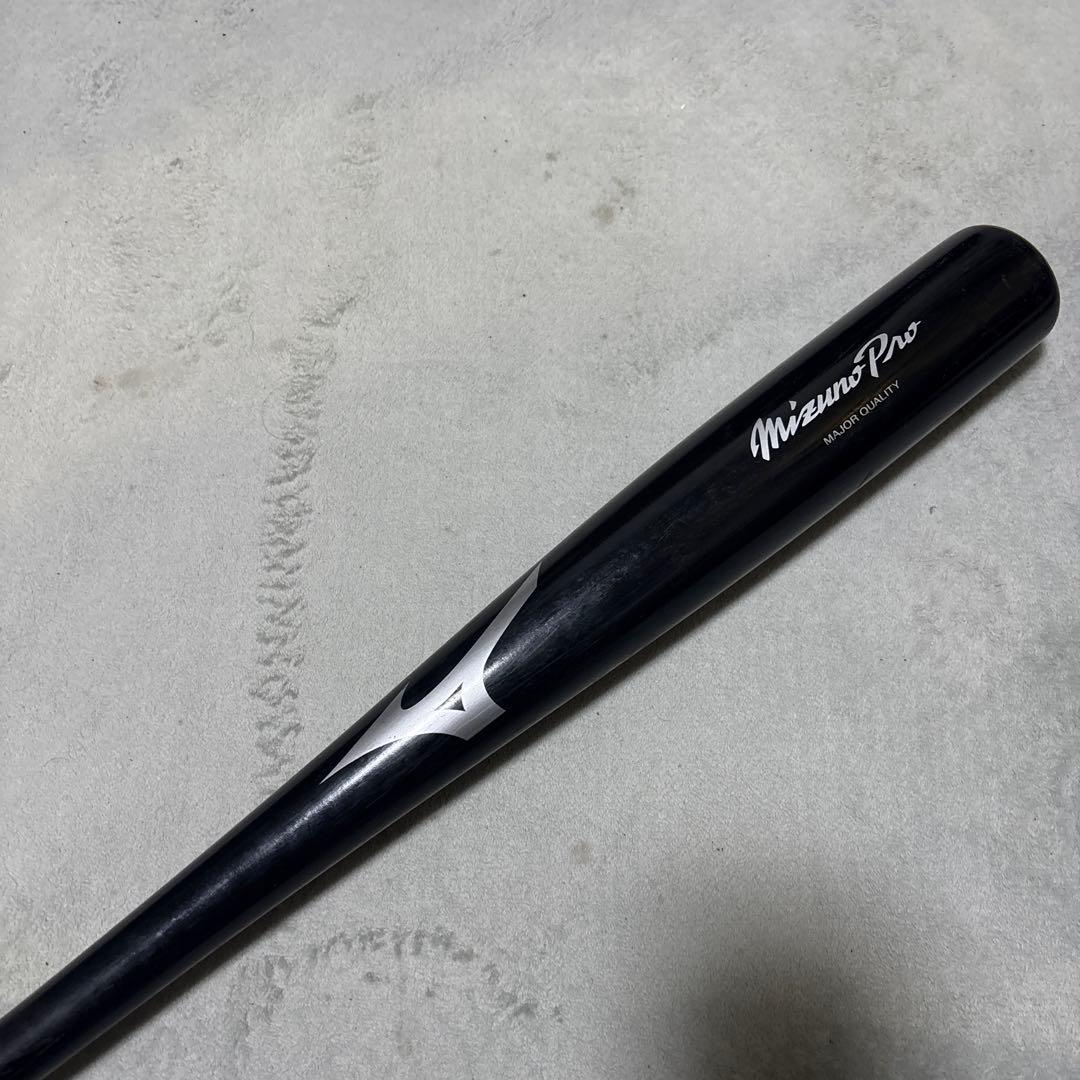 Mizuno Pro 木製バット（ロッテ岡大海使用）