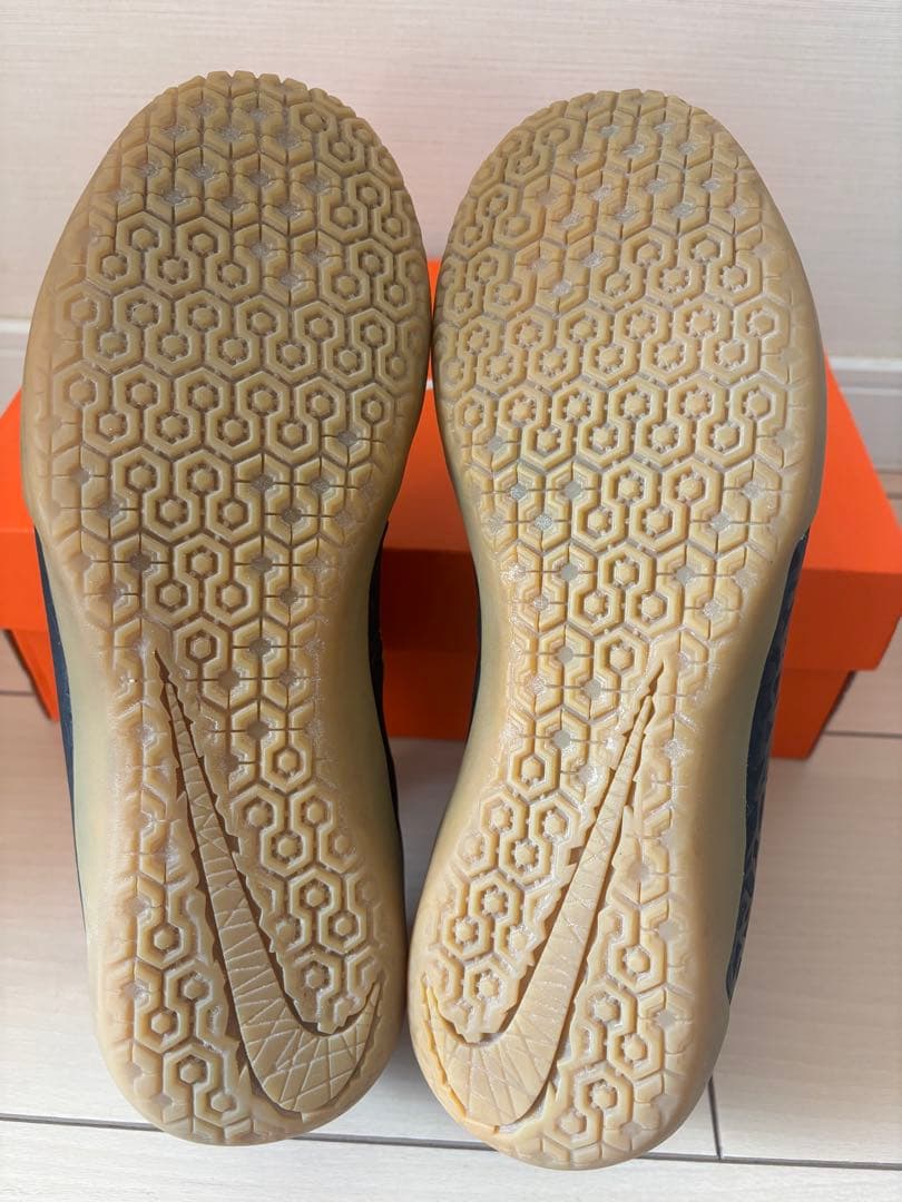 NIKE ハイパーヴェノム 25.0