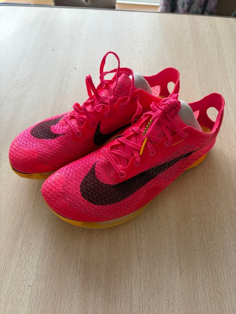 NIKE エアズームビクトリー　25.5cm