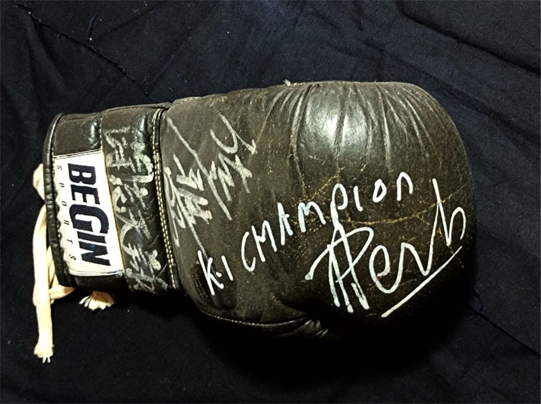 佐竹雅昭 実使用グローブ ピーターアーツ サイン入り K1 MMA RIZIN