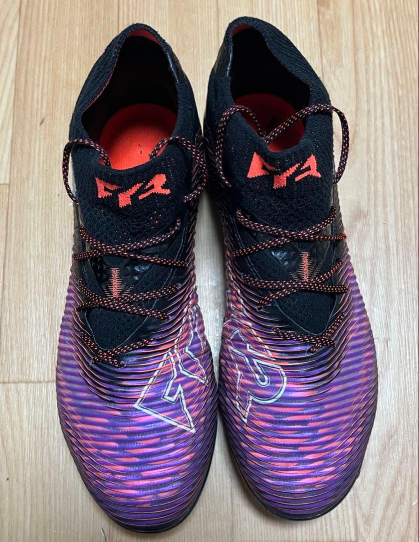 プーマ フューチャー8 アルティメット AG