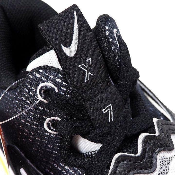 新品 ナイキ KD TREY 5 X EP ケビンデュラント 27.5cm