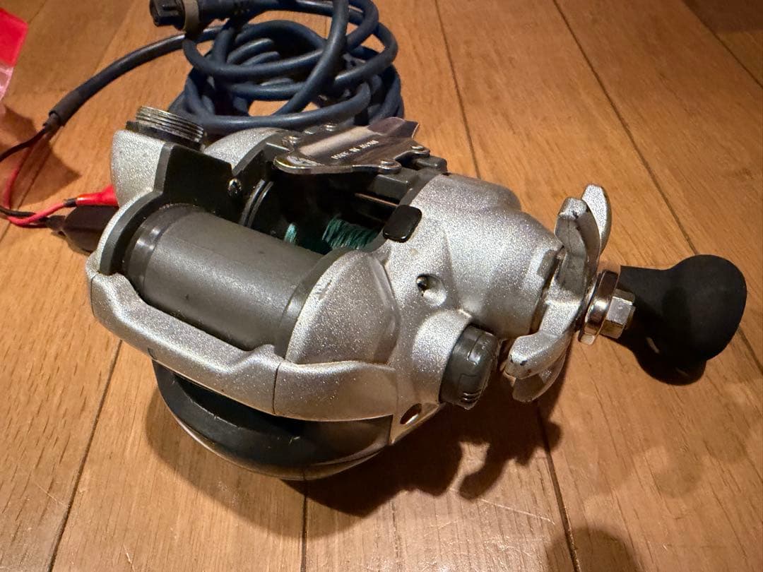 電動リール　リョウビ　アドベンチャー