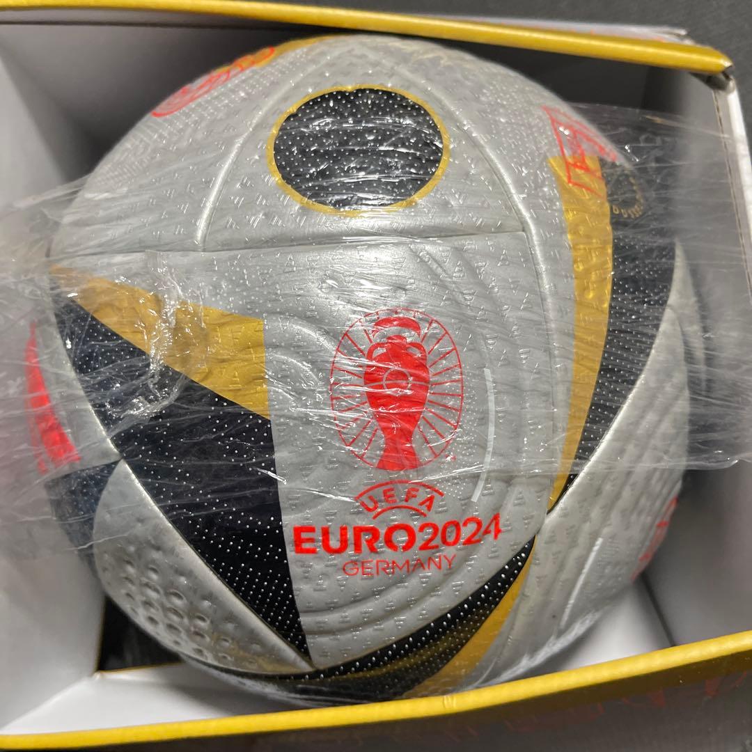 新品　UEFA ユーロ2024 公式球　￼5号　adidas